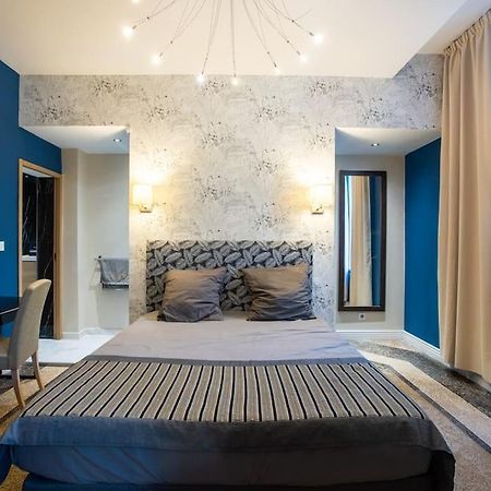 La Suite 2 Pieces Lit Queen Size Entree Privee Νιμ Εξωτερικό φωτογραφία